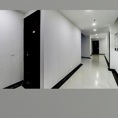 Hotel Almond Zirakpur Buitenkant foto