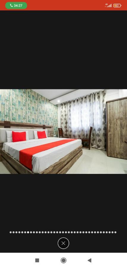 Hotel Almond Zirakpur Buitenkant foto